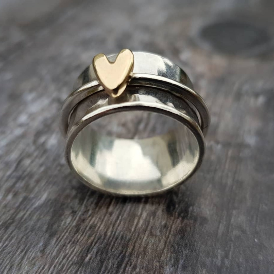 Silberner Ring mit Vintage Goldenem Herz